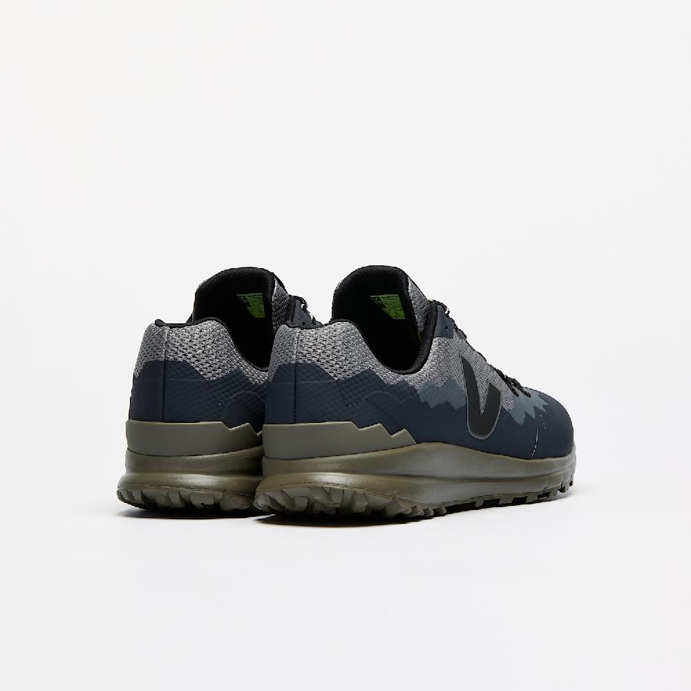 Veja FITZ ROY ALVEOMESH ARDOISE BLACK CALIFORNIA