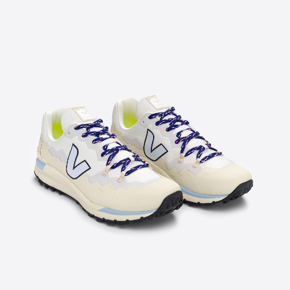 Veja FITZ ROY TREK-SHELL GRAVEL ICE