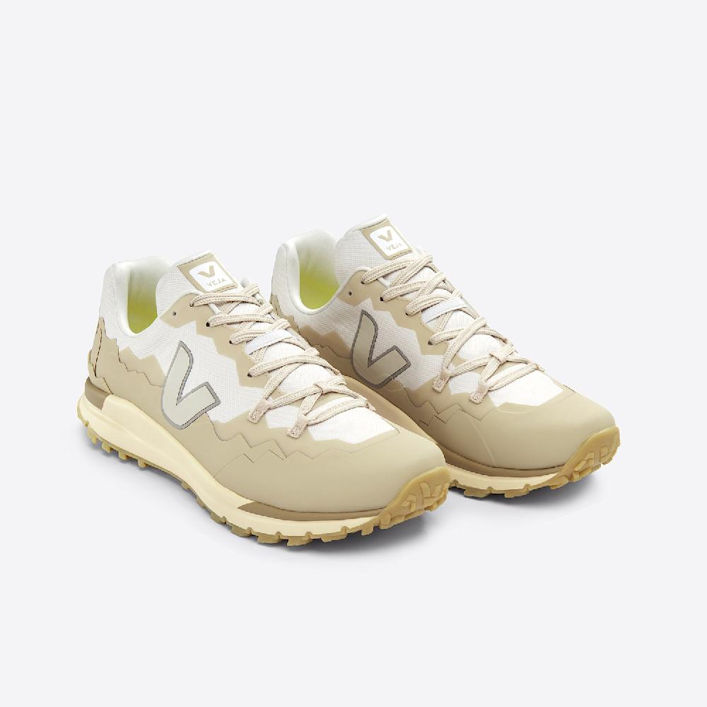 Veja FITZ ROY TREK-SHELL GRAVEL PIERRE ALMOND