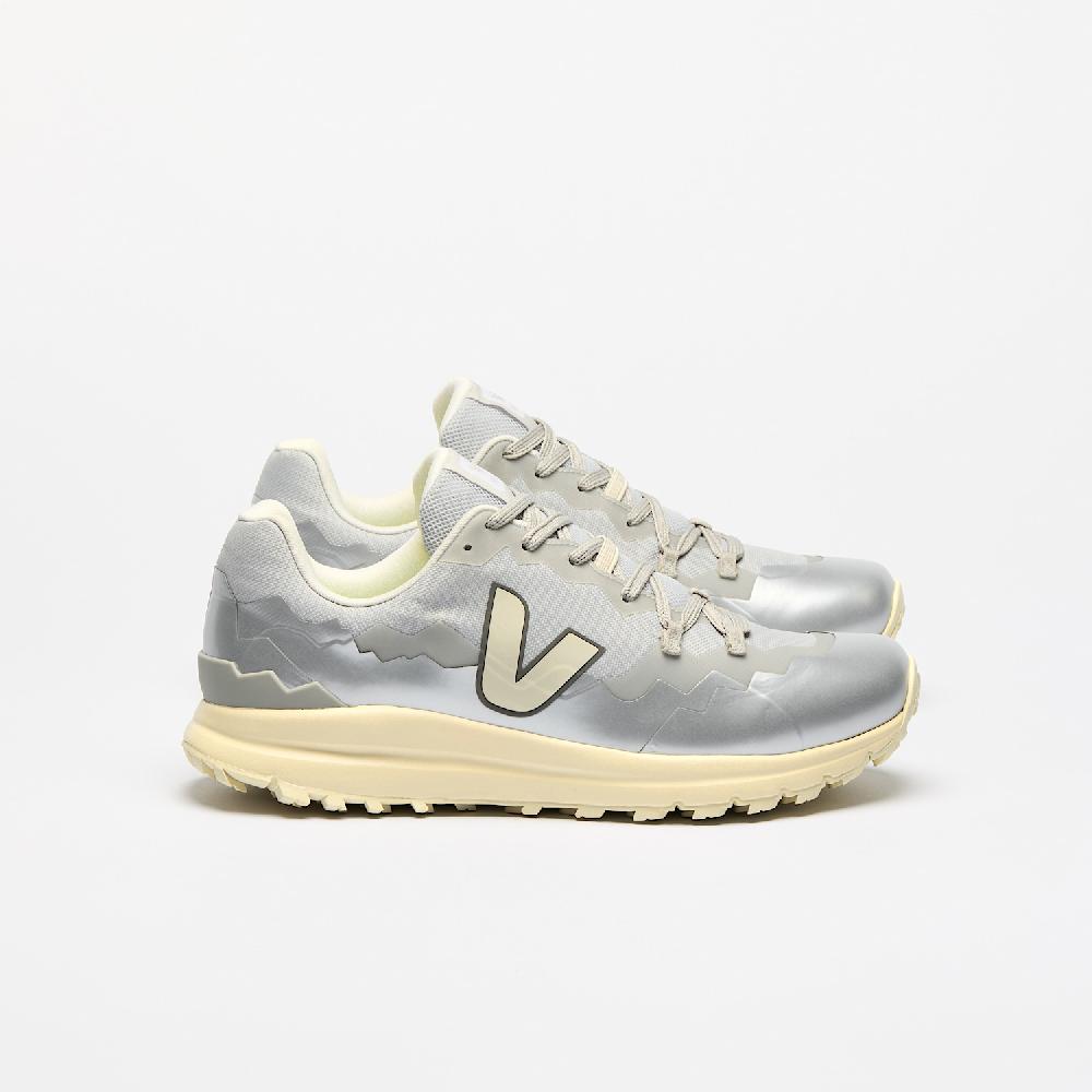 veja FITZ ROY TREK-SHELL PIERRE SILVER