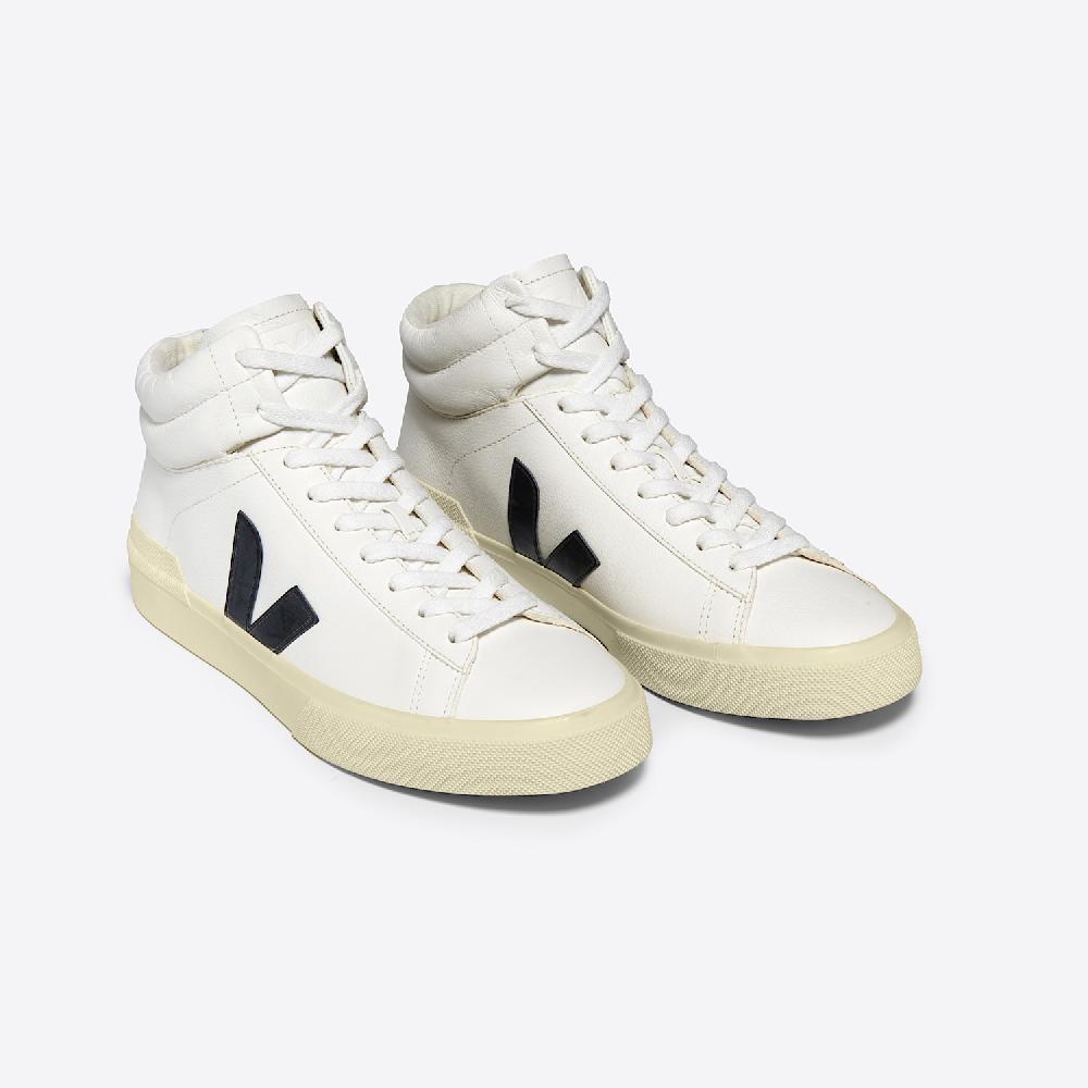 Veja MINOTAUR LEATHER WHITE BLACK BUTTER