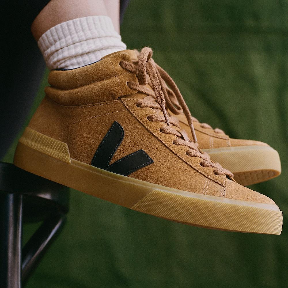 Veja MINOTAUR SUEDE CAMEL BLACK