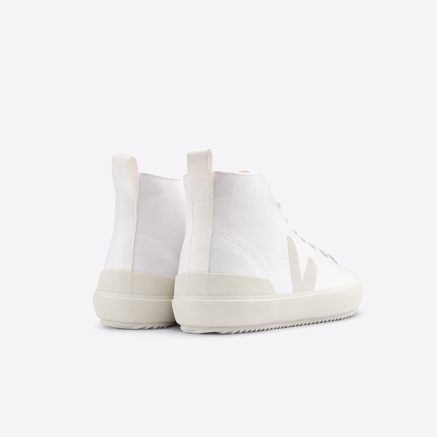 Veja NOVA HT CANVAS WHITE PIERRE