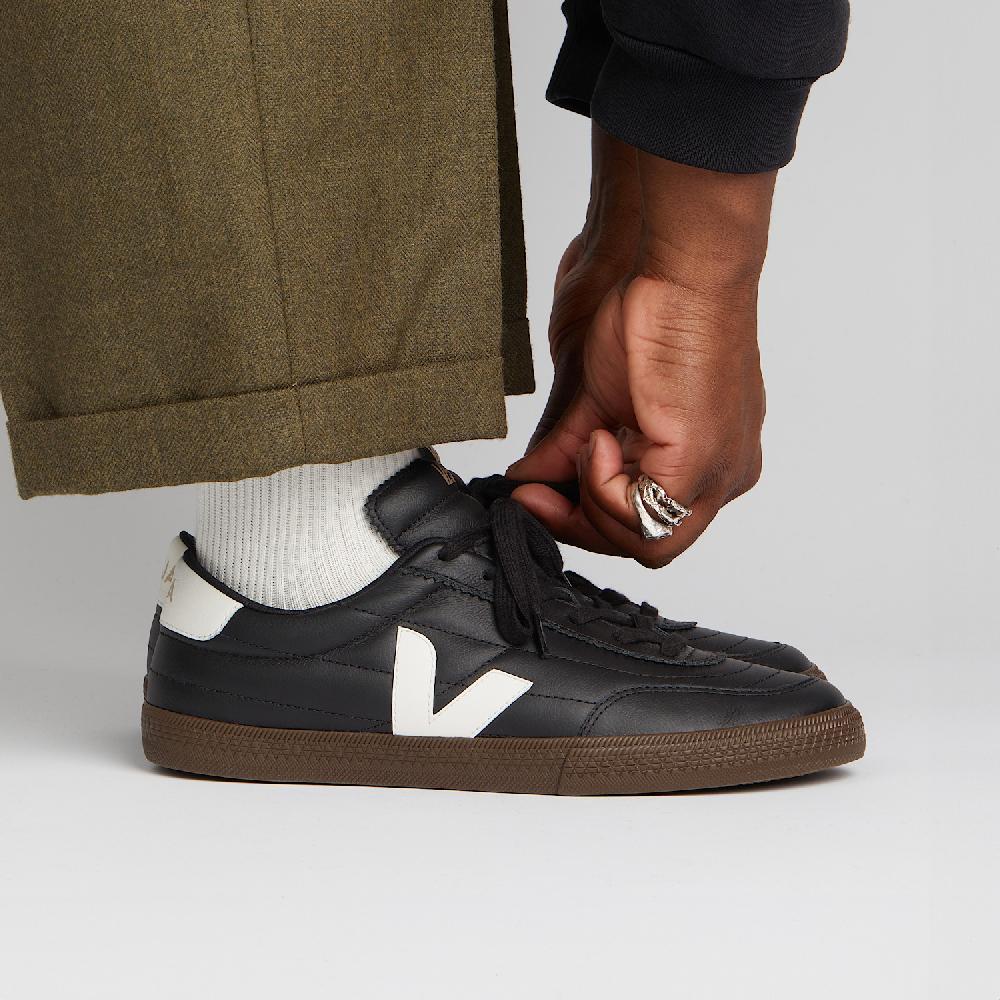 Veja PANENKA LEATHER BLACK WHITE