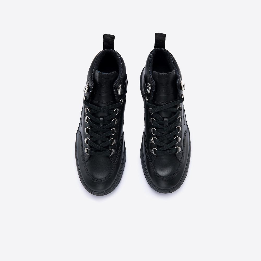 Veja RORAIMA LEATHER BLACK GRAFITE BLACK SOLE