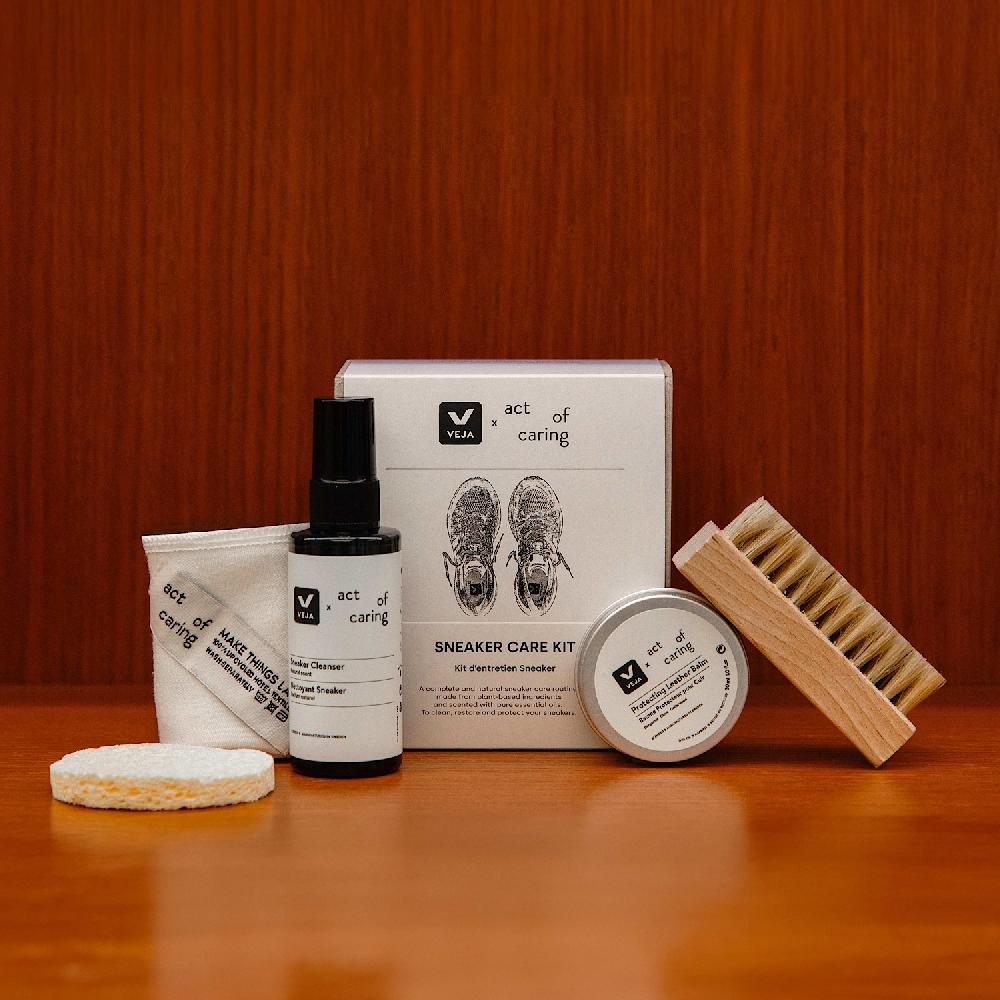 Veja SNEAKER CARE KIT VEJA X ACT OF CARING