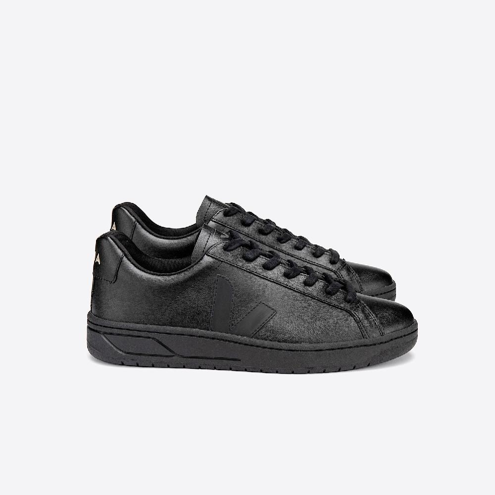 veja URCA CWL FULL BLACK