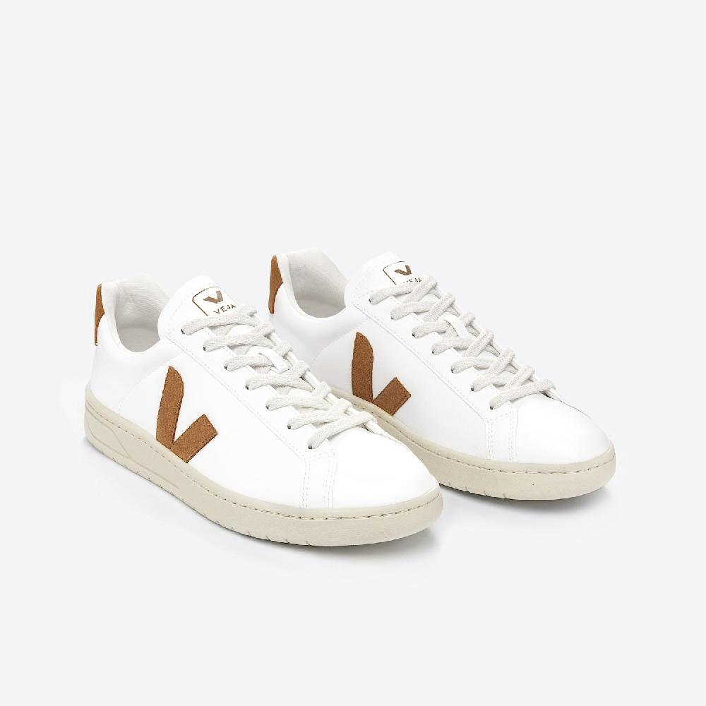 Veja URCA CWL WHITE CAMEL