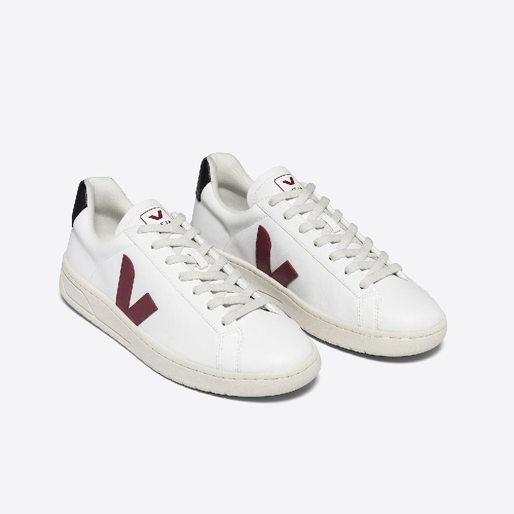 Veja URCA CWL WHITE MARSALA BLACK