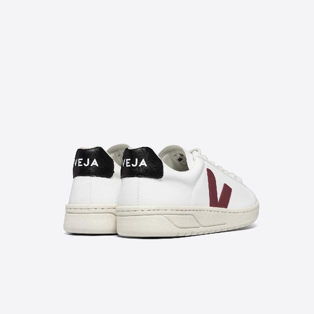 Veja URCA CWL WHITE MARSALA BLACK