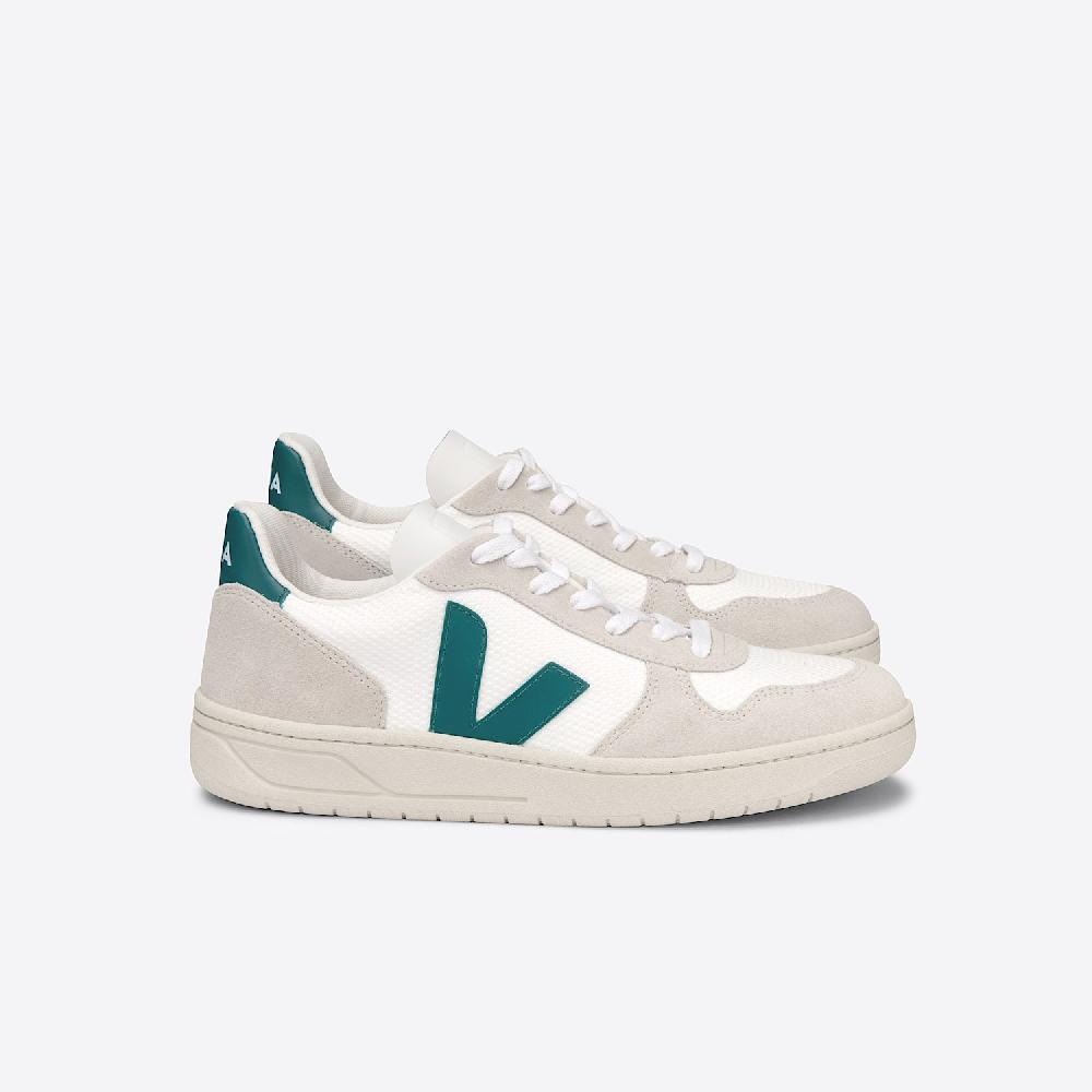 veja V-10 B-MESH WHITE BRITTANY