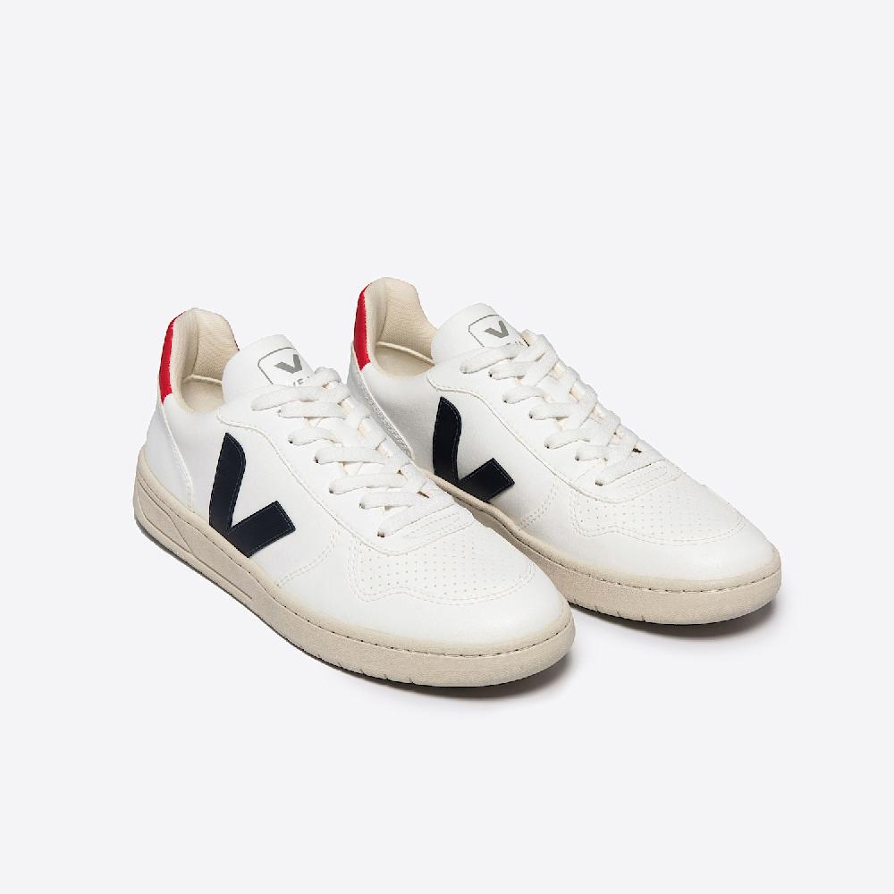 Veja V-10 CWL WHITE NAUTICO PEKIN