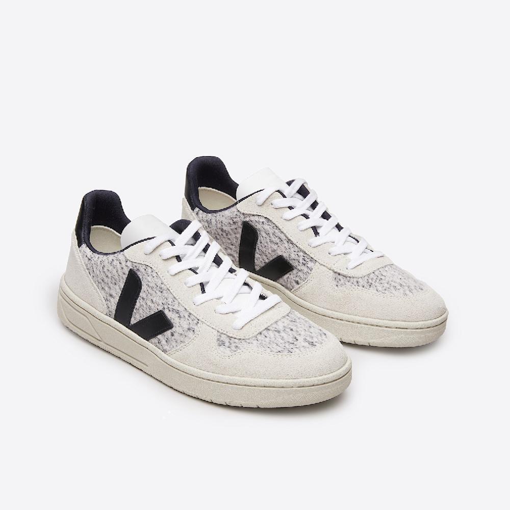 Veja V-10 FLANNEL SNOW BLACK