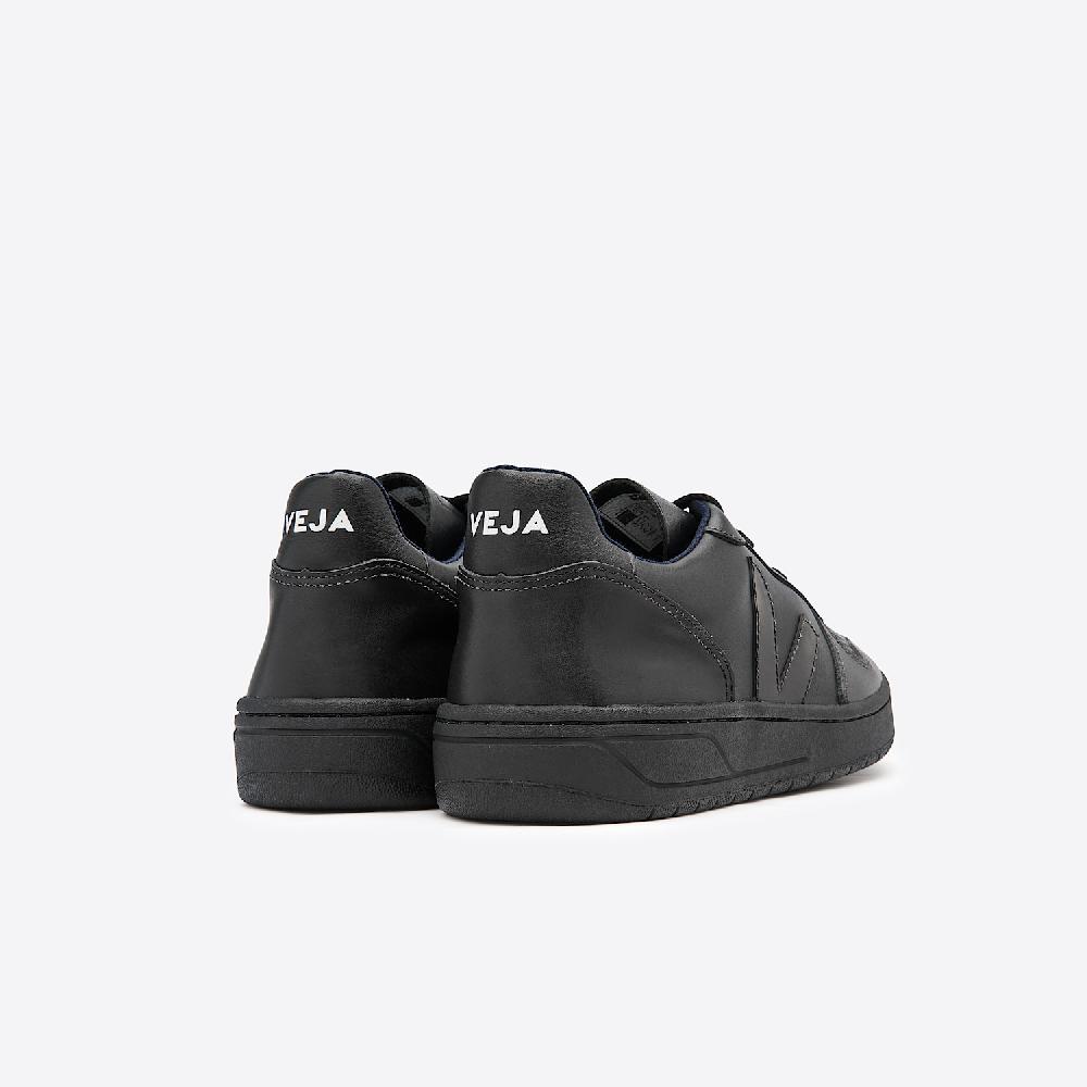 Veja V-10 LEATHER FULL BLACK