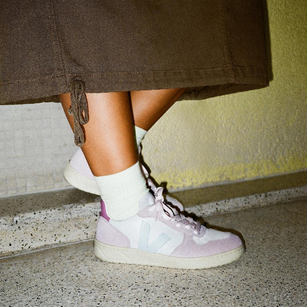 Veja V-10 LEATHER GRAVEL MENTHOL PARME