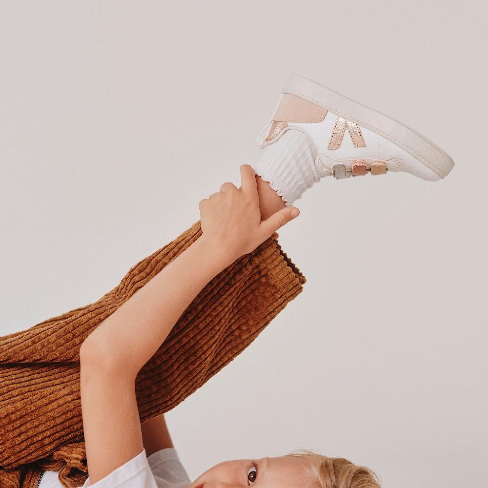 Veja V-10 LEATHER MULTICO WHITE SHINY