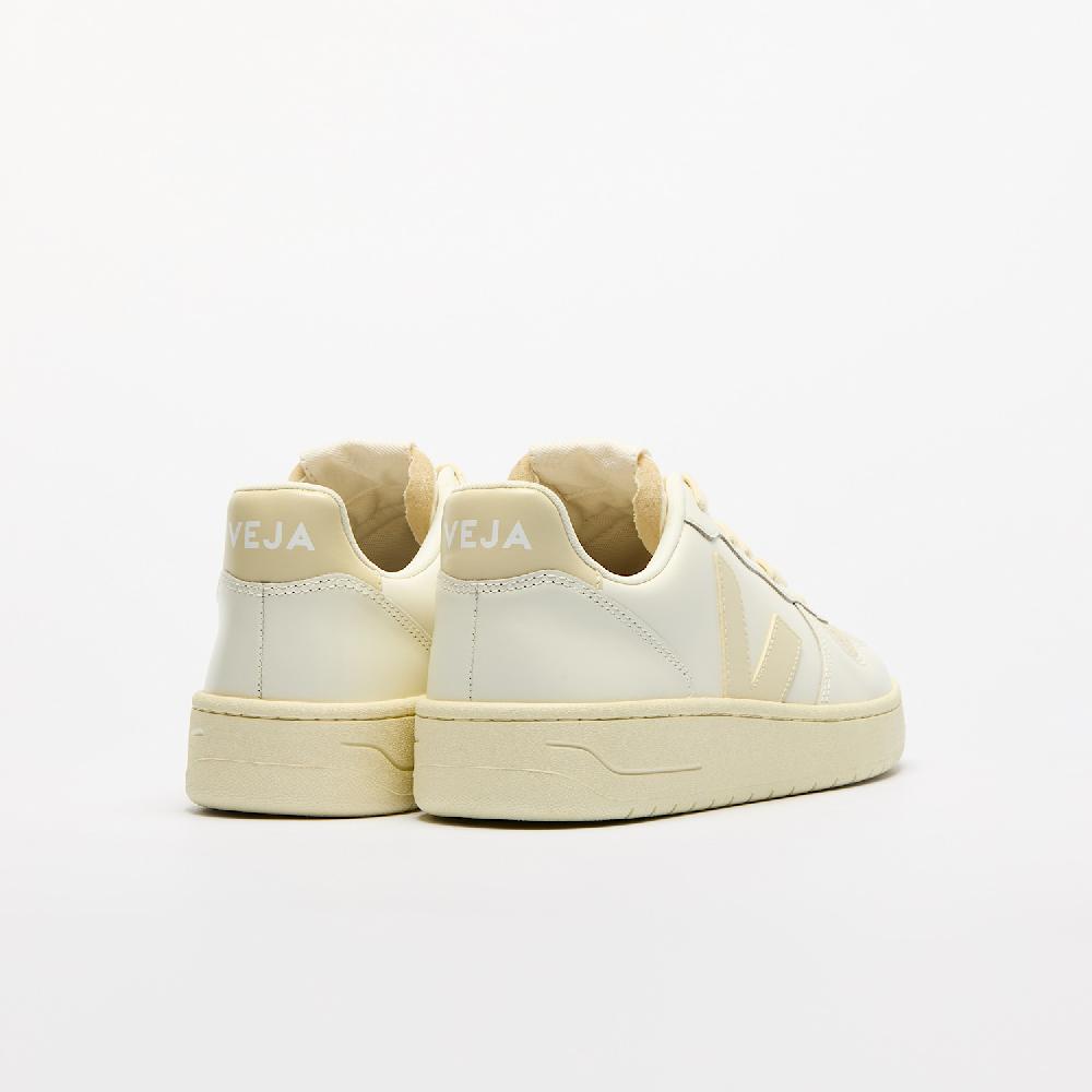 Veja V-10 LEATHER PURE CALCAIRE