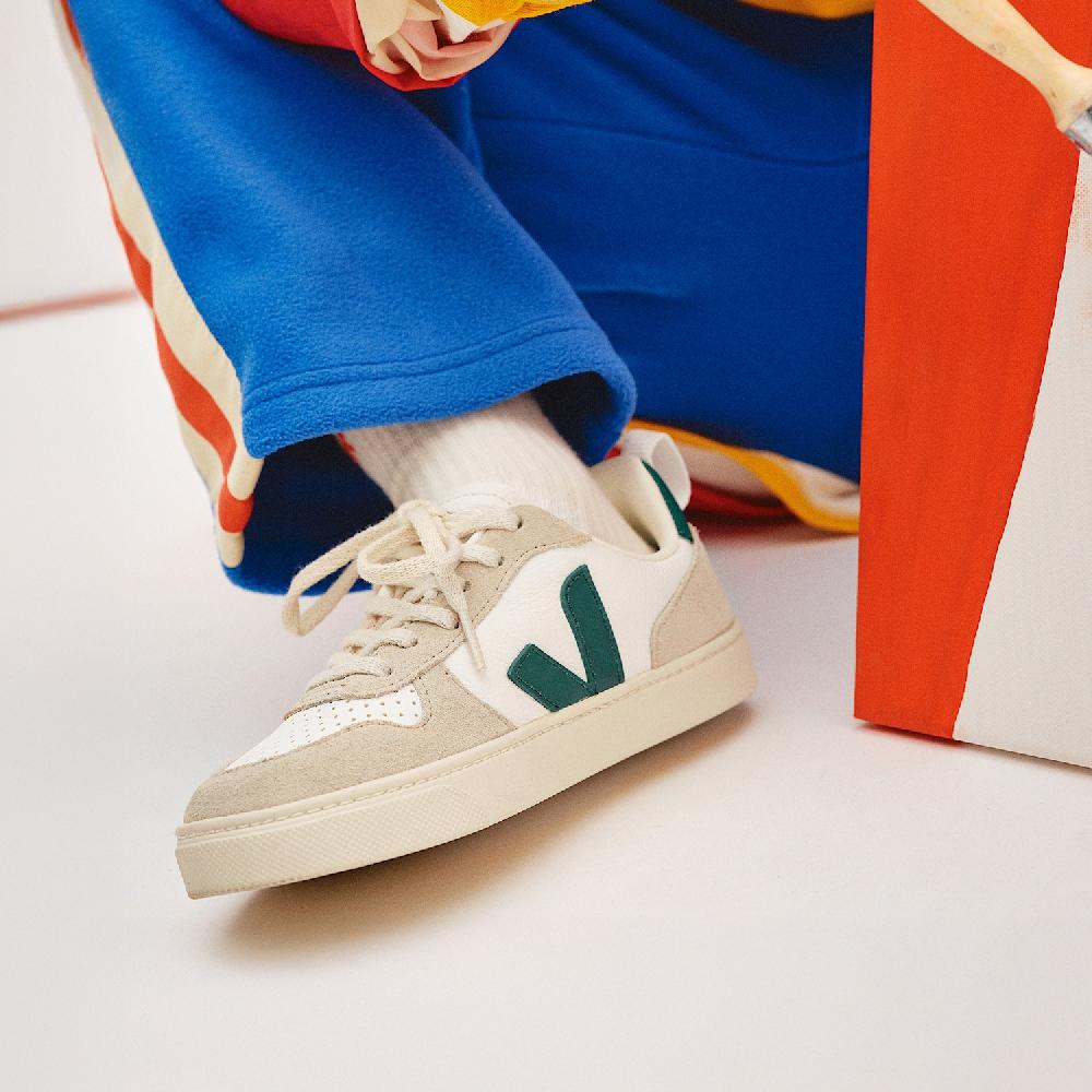 Veja V-10 LEATHER WHITE BRITTANY ALMOND