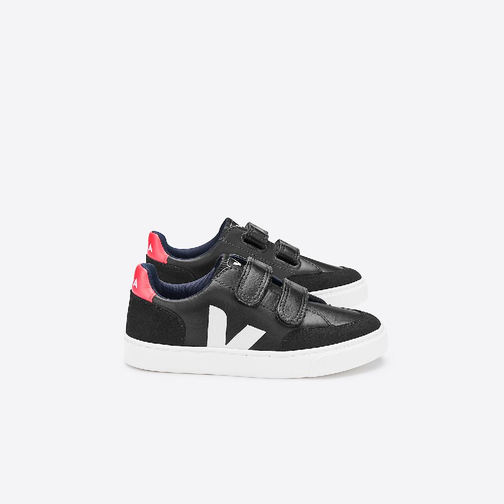 veja V-12 LEATHER BLACK WHITE PEKIN