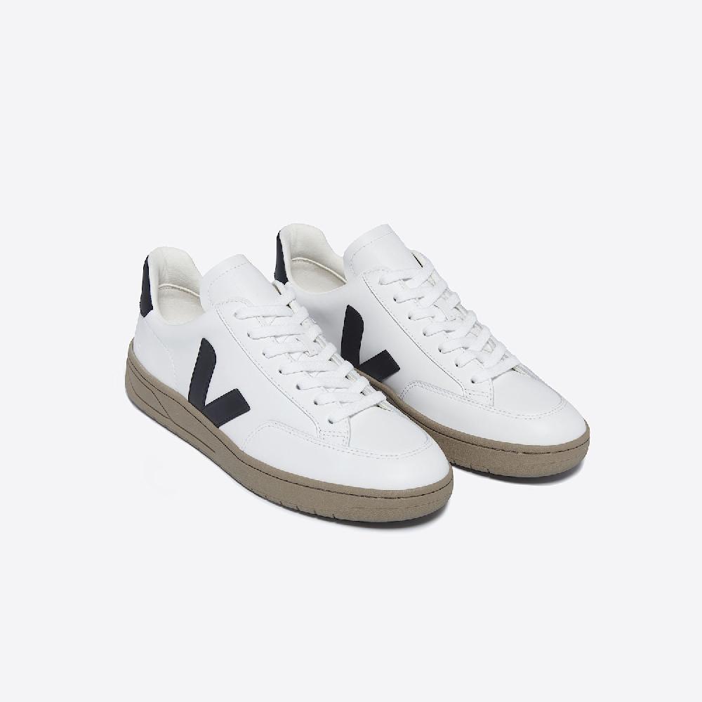 Veja V-12 LEATHER WHITE BLACK DUNE
