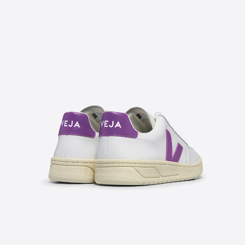 Veja V-12 LEATHER WHITE COSMOS
