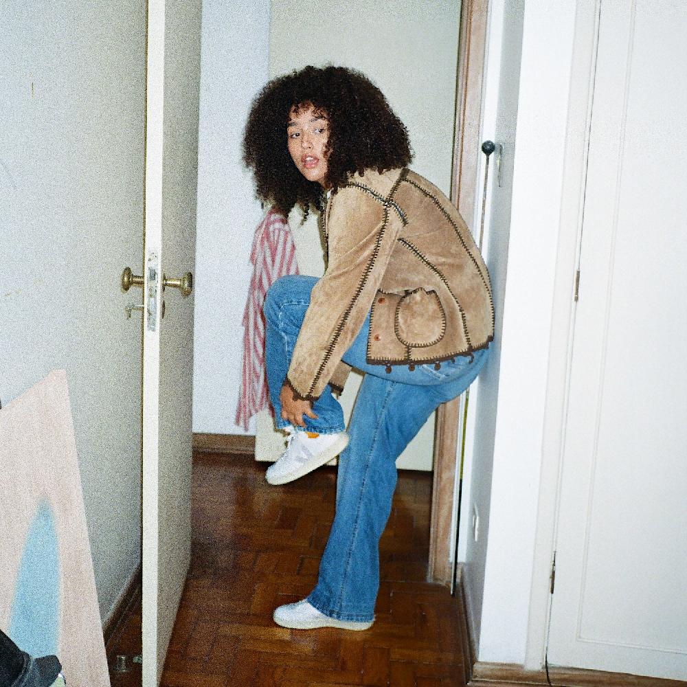 Veja V-12 LEATHER WHITE LIGHT GREY