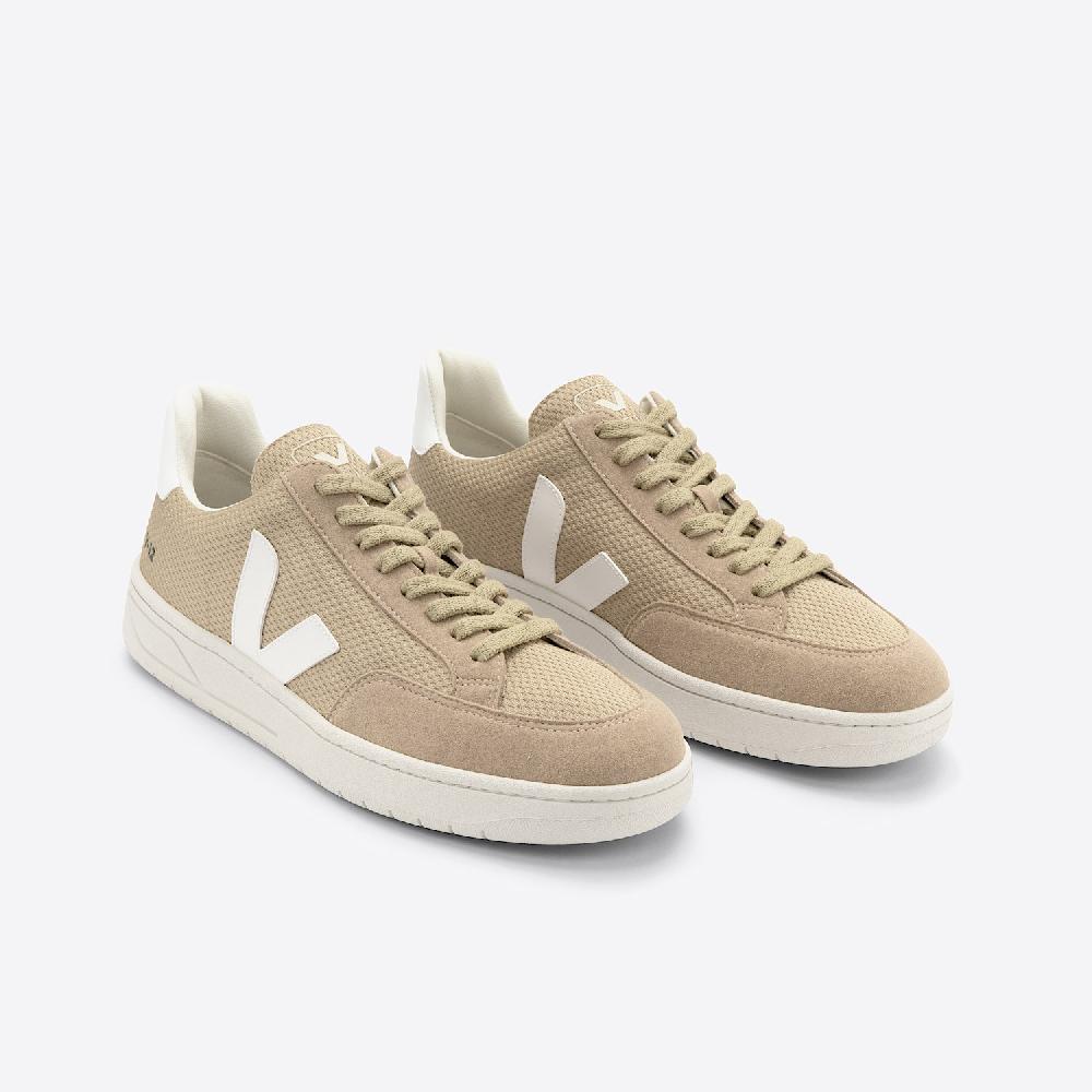Veja V-12 VEGAN ALVEOMESH DUNE WHITE