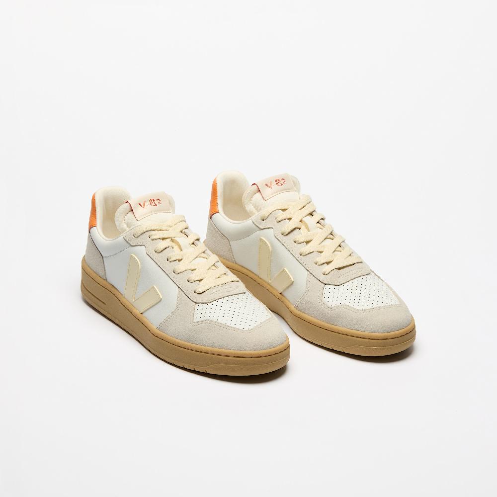 Veja V-82 LEATHER PURE CALCAIRE FURY
