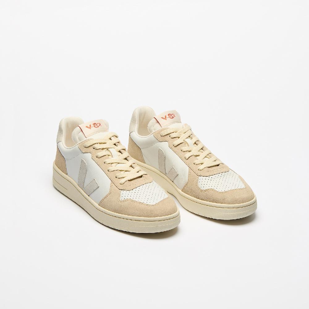 Veja V-82 LEATHER WHITE NATURAL ALMOND