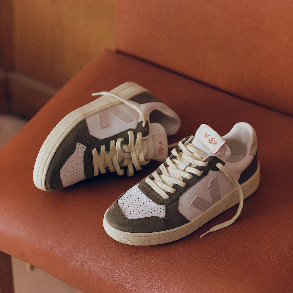 Veja V-82 LEATHER WHITE NATURAL KAKI