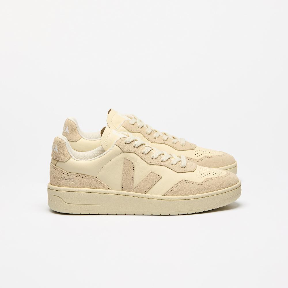 veja V-90 LEATHER CASHEW OAT