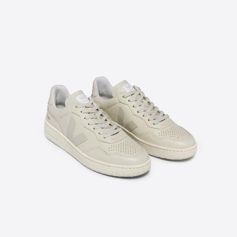 Veja V-90 LEATHER CASHEW PIERRE