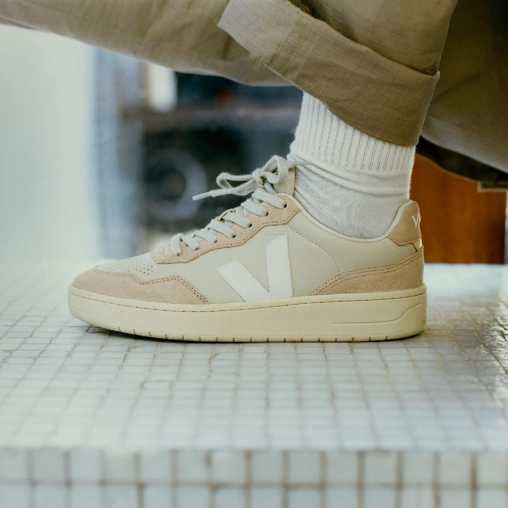 Veja V-90 LEATHER PIERRE WHITE