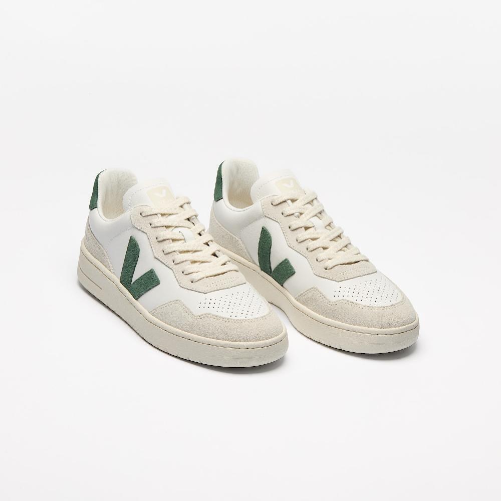 Veja V-90 LEATHER WHITE CYPRUS
