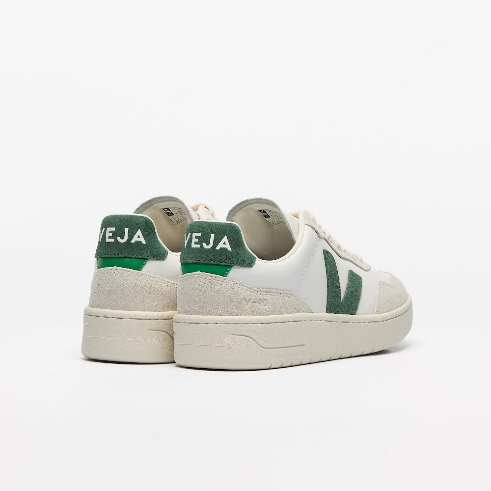 Veja V-90 LEATHER WHITE CYPRUS