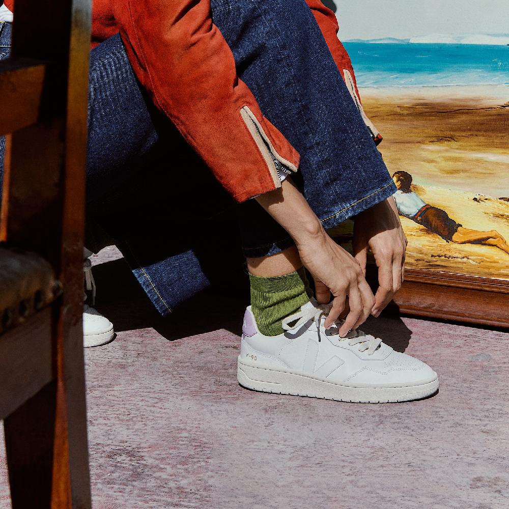 Veja V-90 LEATHER WHITE ORCHID