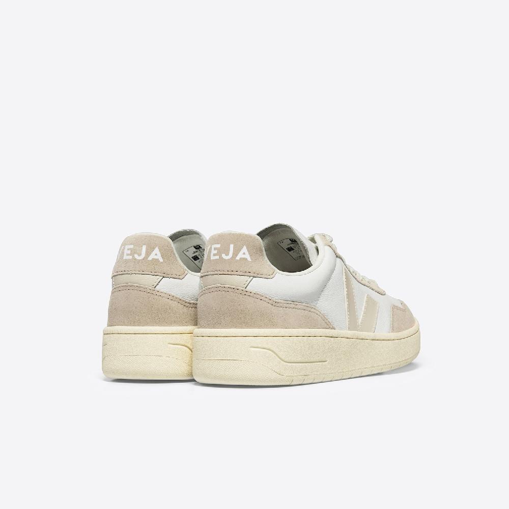 Veja V-90 LEATHER WHITE PIERRE