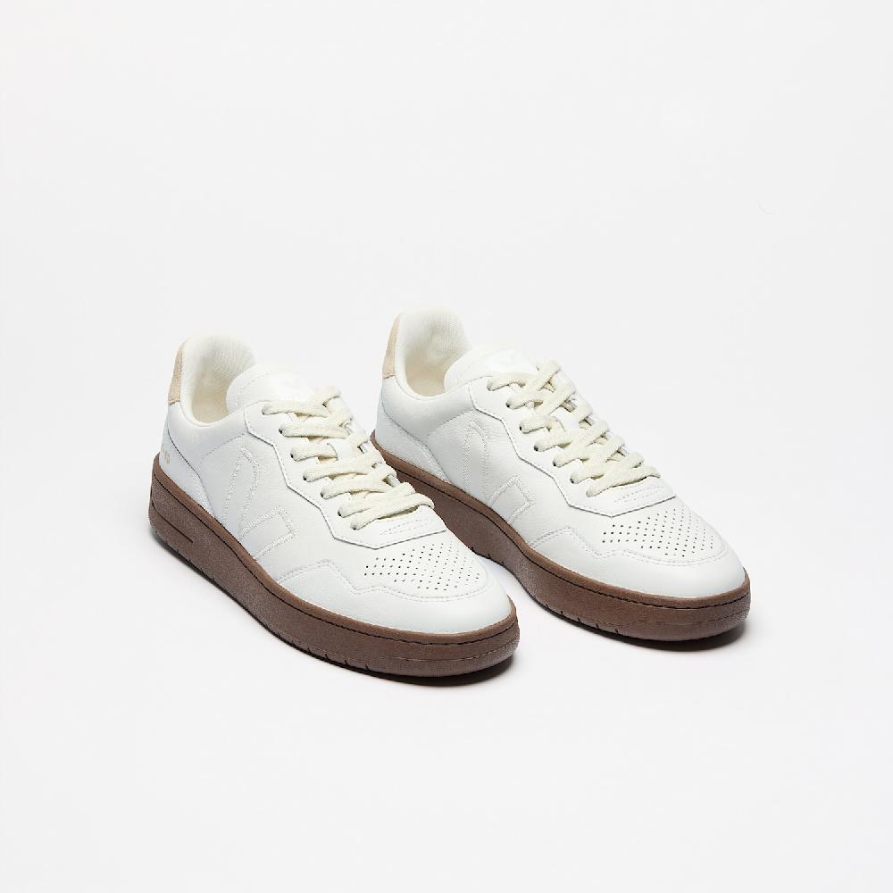 Veja V-90 LEATHER WHITE PIERRE ALMOND