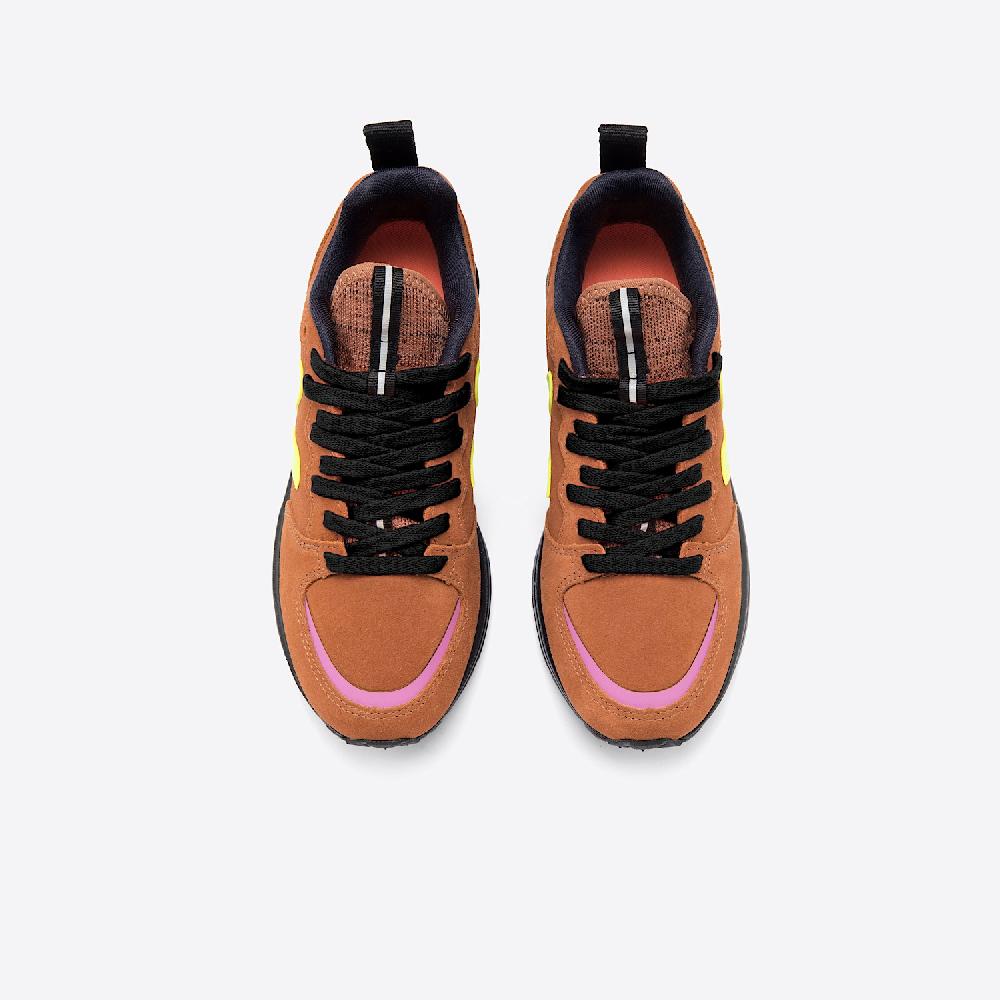 Veja VENTURI SUEDE TUILE JAUNE FLUO BLACK SOLE