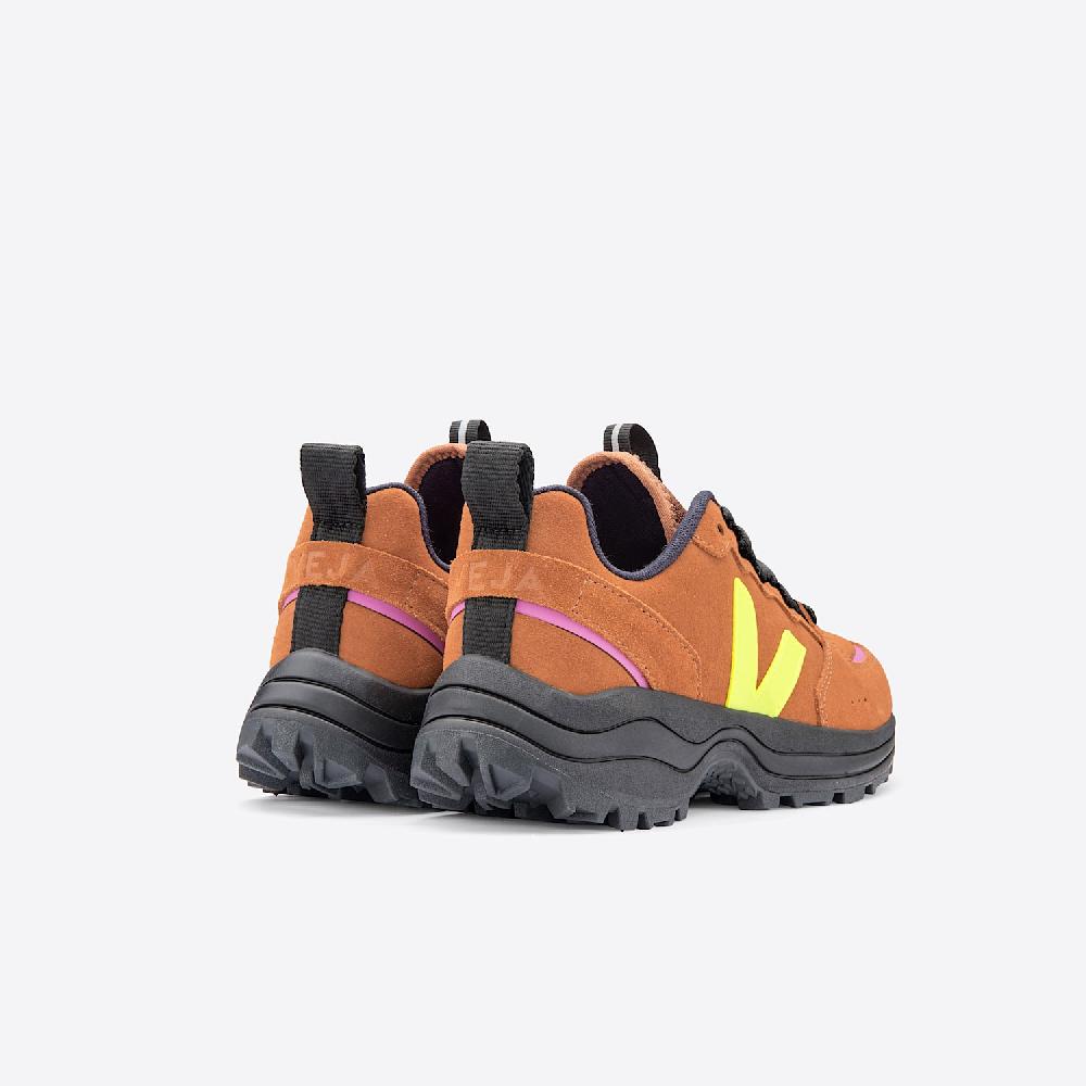 Veja VENTURI SUEDE TUILE JAUNE FLUO BLACK SOLE