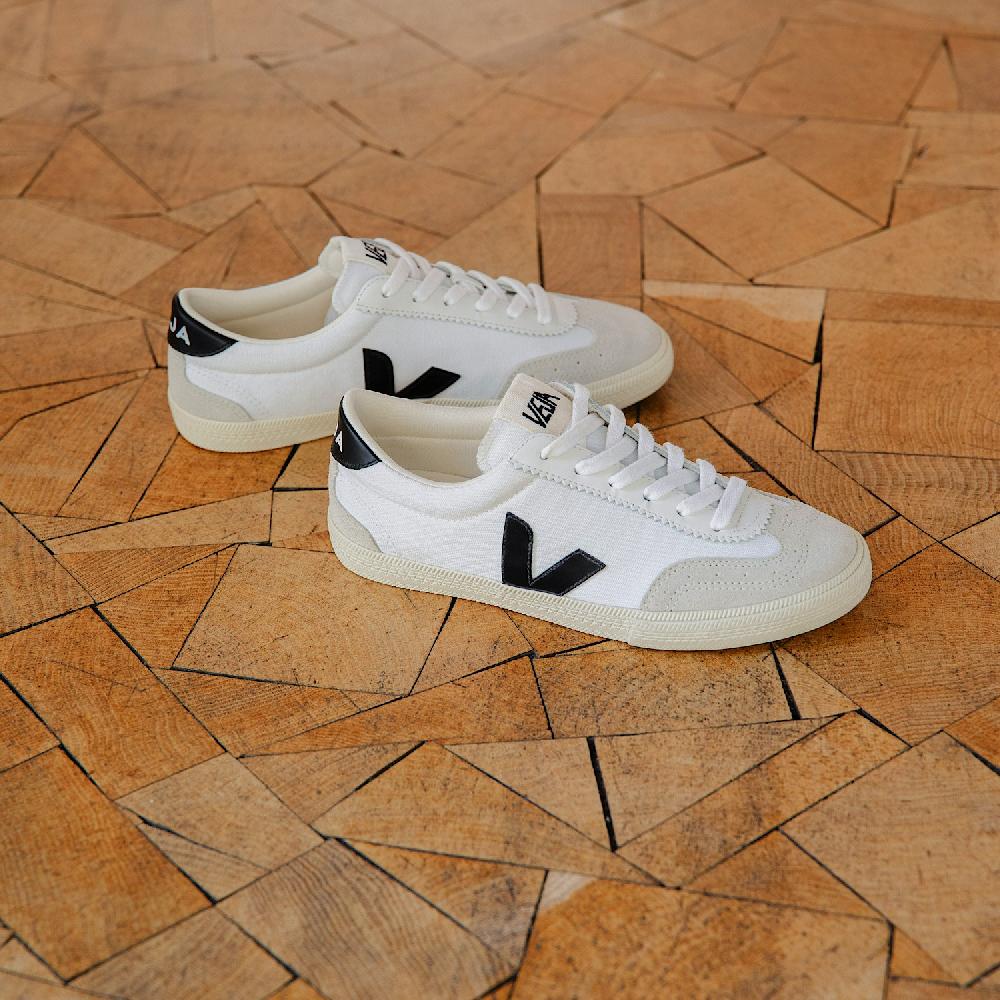Veja VOLLEY CANVAS WHITE BLACK