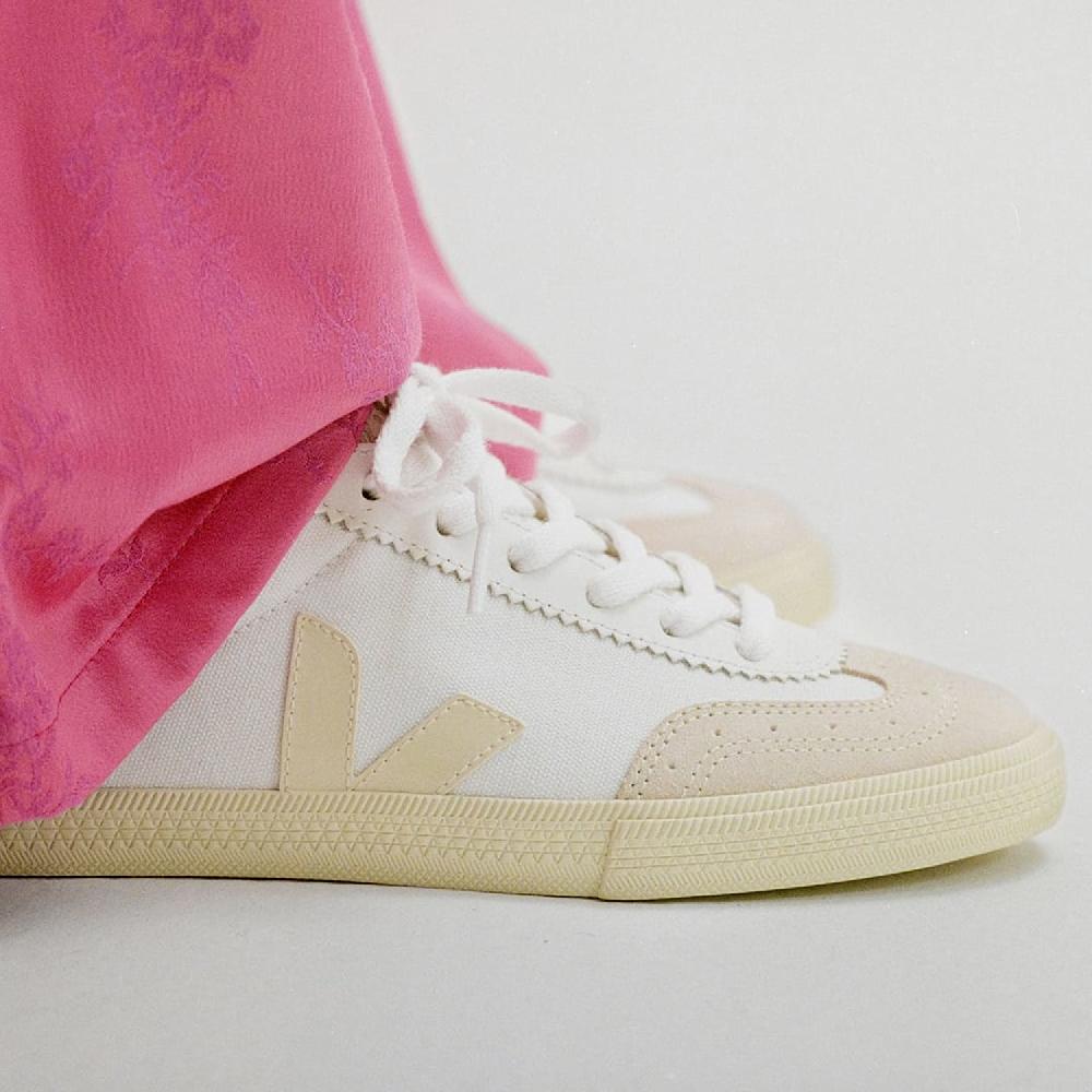 Veja VOLLEY CANVAS WHITE PIERRE