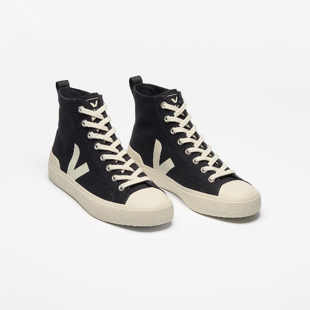 Veja WATA II CANVAS BLACK PIERRE