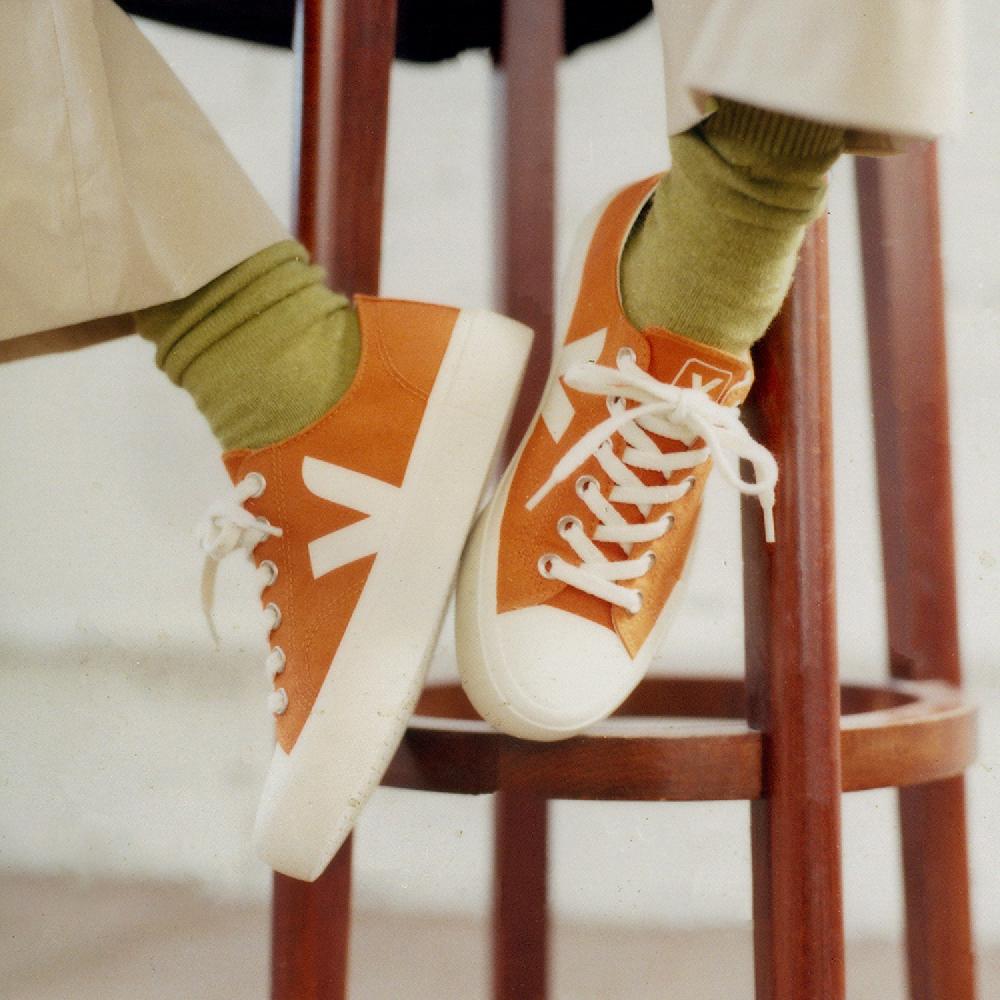 Veja WATA II LOW CANVAS PUMPKIN PIERRE