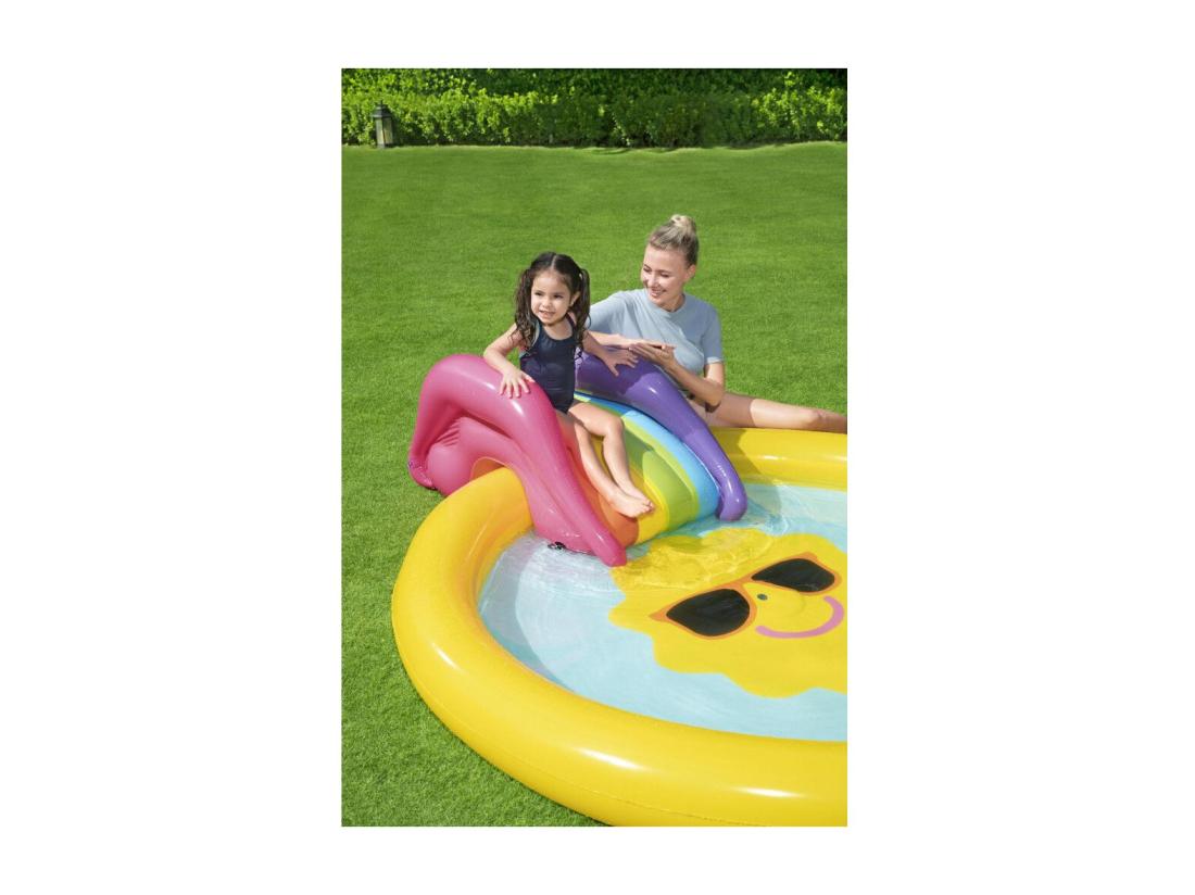 Vente Unique Aire De Jeux Avec Toboggan Et Arroseur Au Centre Et Raccordement Tuyau D'arrosage - Sunny Island - 237 X 201 X 104 Cm