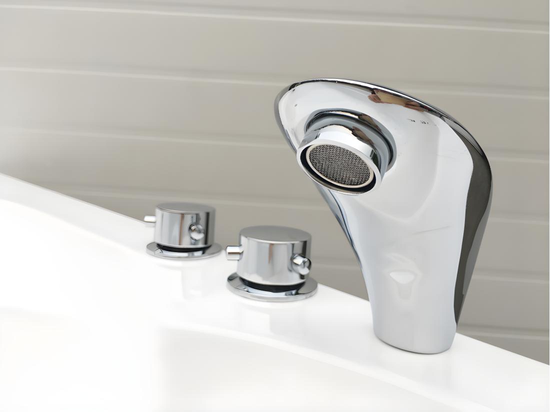 Vente Unique Baignoire D'angle NAVONA Avec Robinetterie - 263L - 135*135*54 Cm