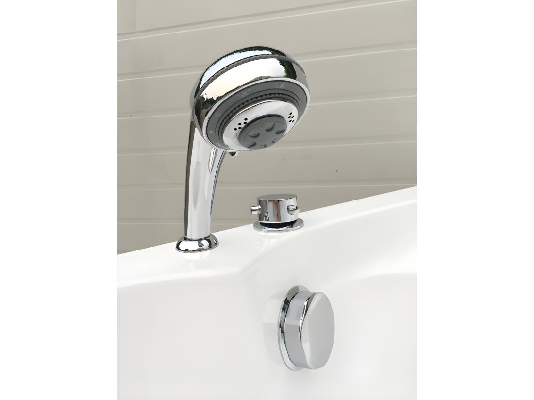 Vente Unique Baignoire D'angle NAVONA Avec Robinetterie - 263L - 135*135*54 Cm