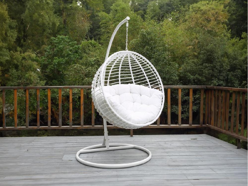 vente unique Fauteuil suspendu en résine tressée - Blanc - BONTOC de MYLIA