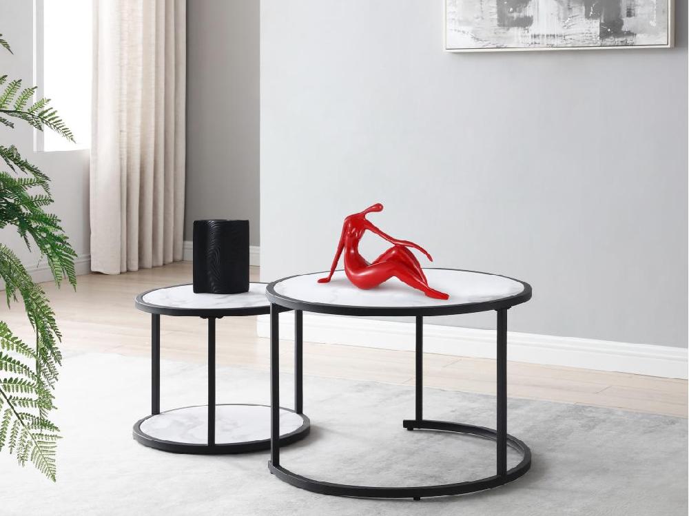 vente unique Grande statue MADELEINE II en résine - L.36 x H.22 cm - rouge