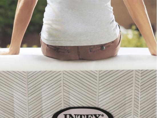 Vente Unique Kit Spa Gonflable Intex PureSpa Chevron Carré Bulles 6 Places + 6 Filtres + Kit D'entretien